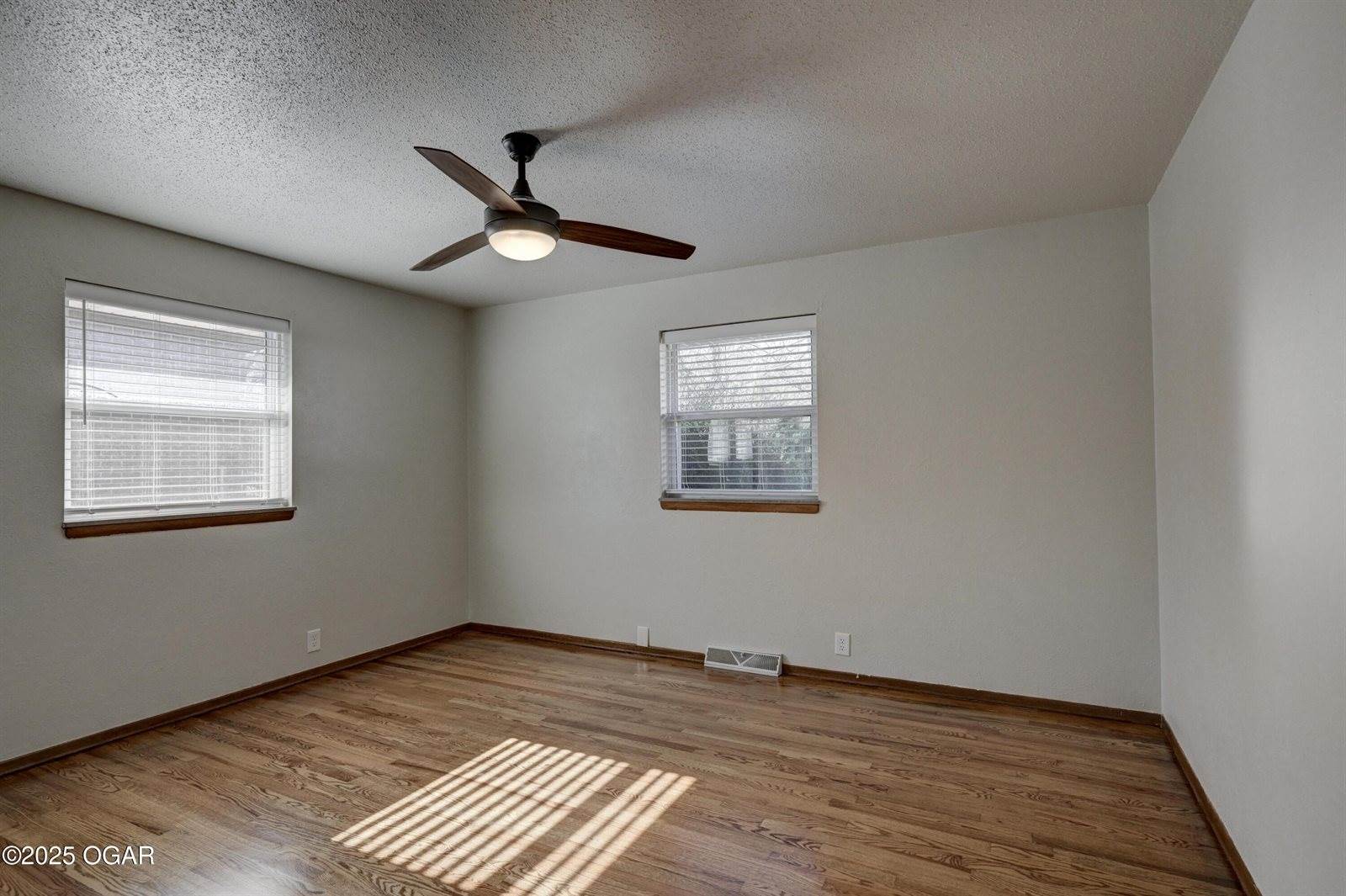 2614 South Michigan Avenue, Joplin, MO 64804