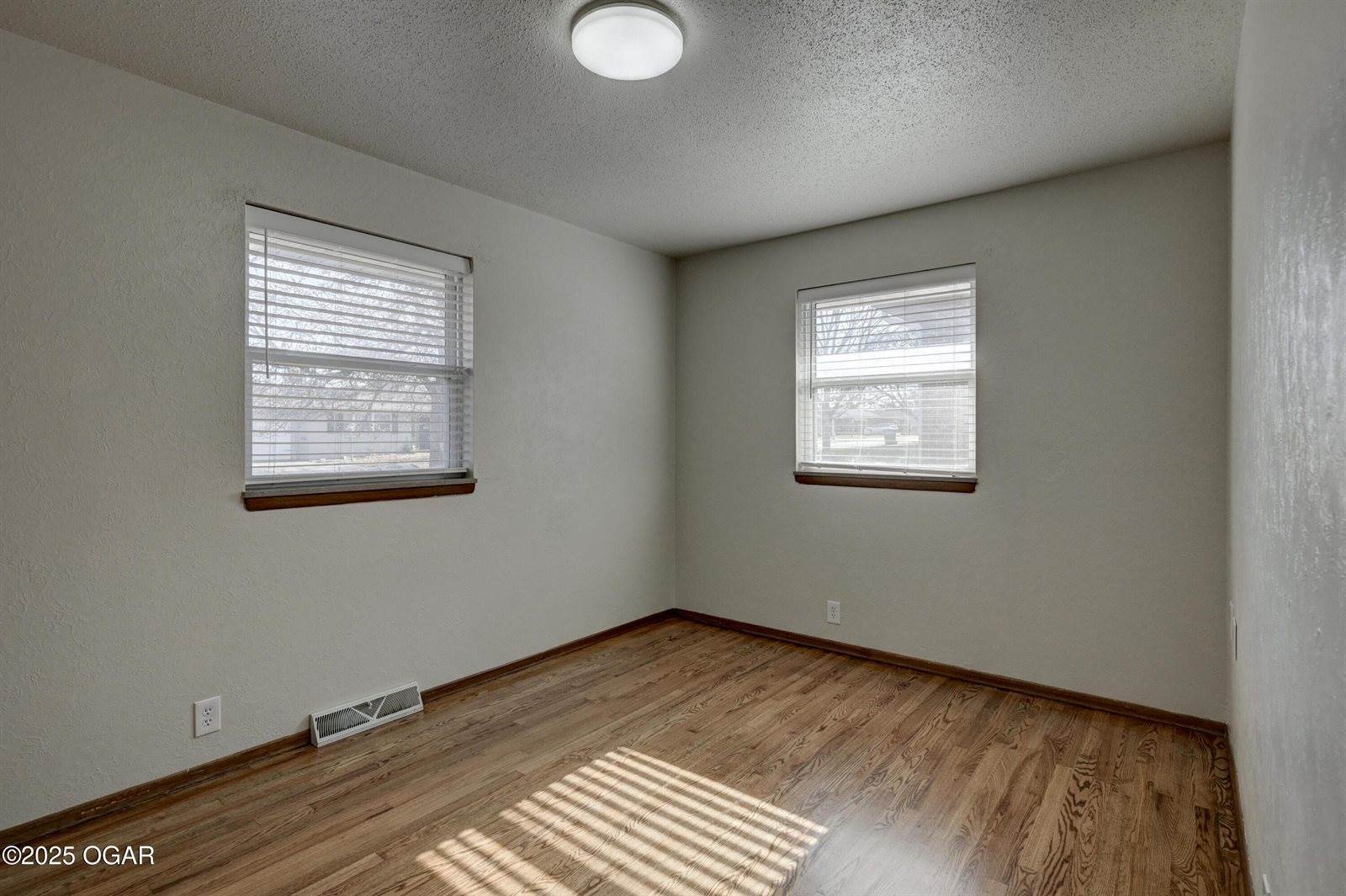 2614 South Michigan Avenue, Joplin, MO 64804