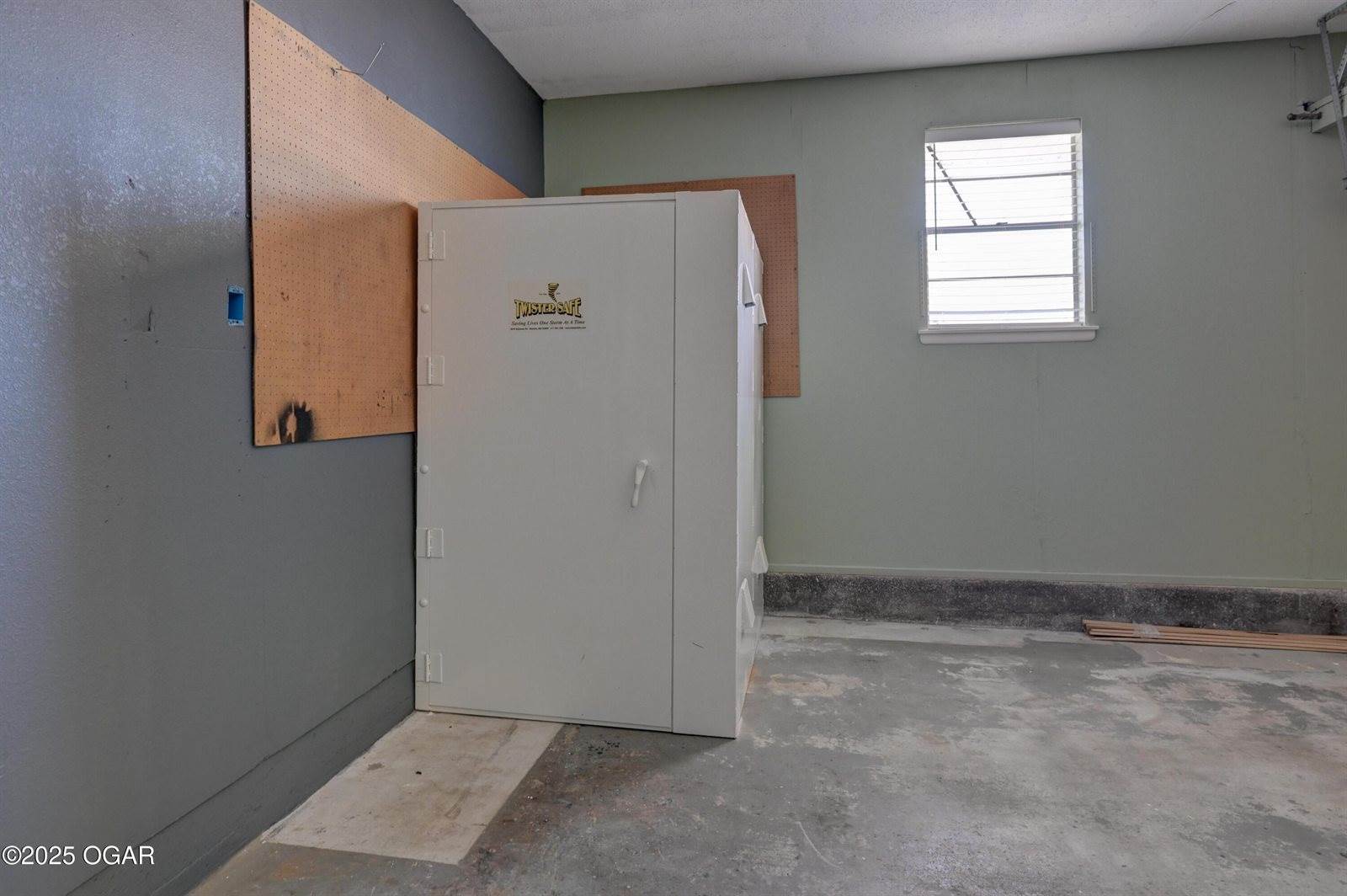 2614 South Michigan Avenue, Joplin, MO 64804