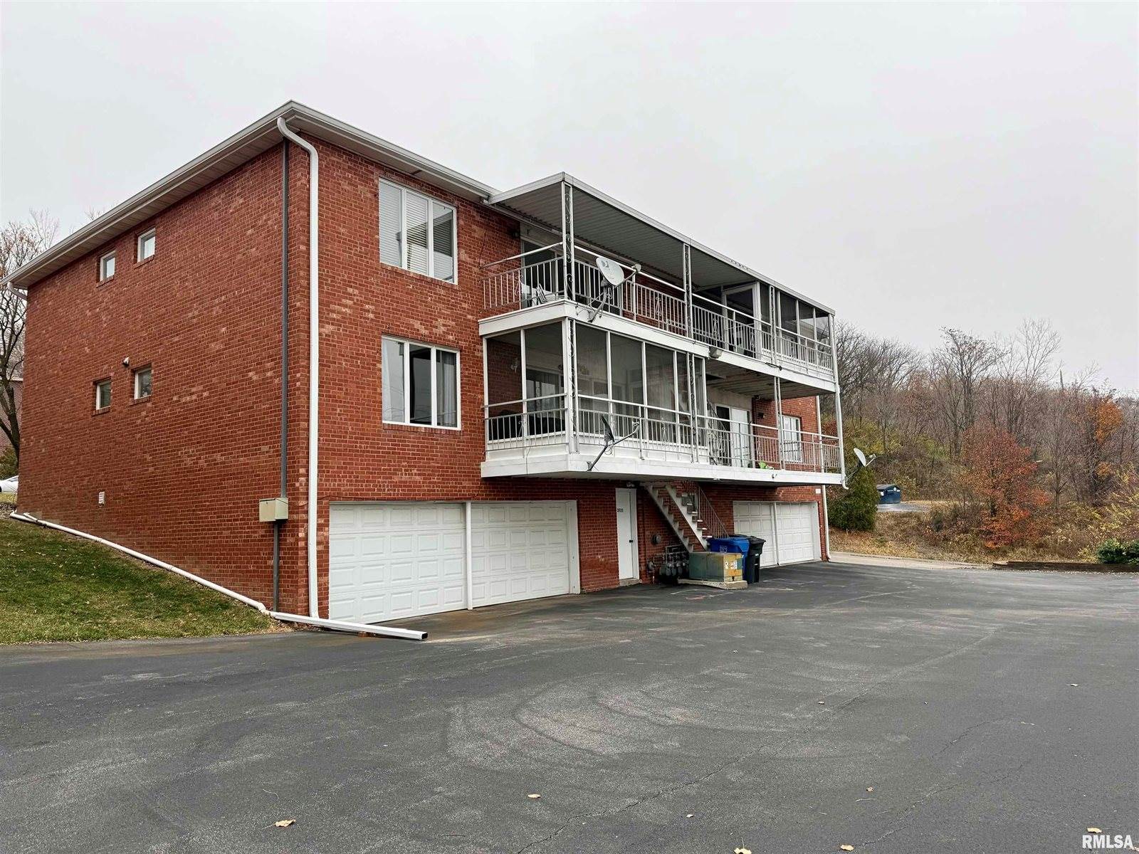 3721 35TH Street, Moline, IL 61265