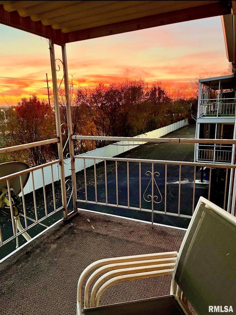 3721 35TH Street, Moline, IL 61265