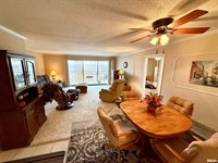 3721 35TH Street, Moline, IL 61265