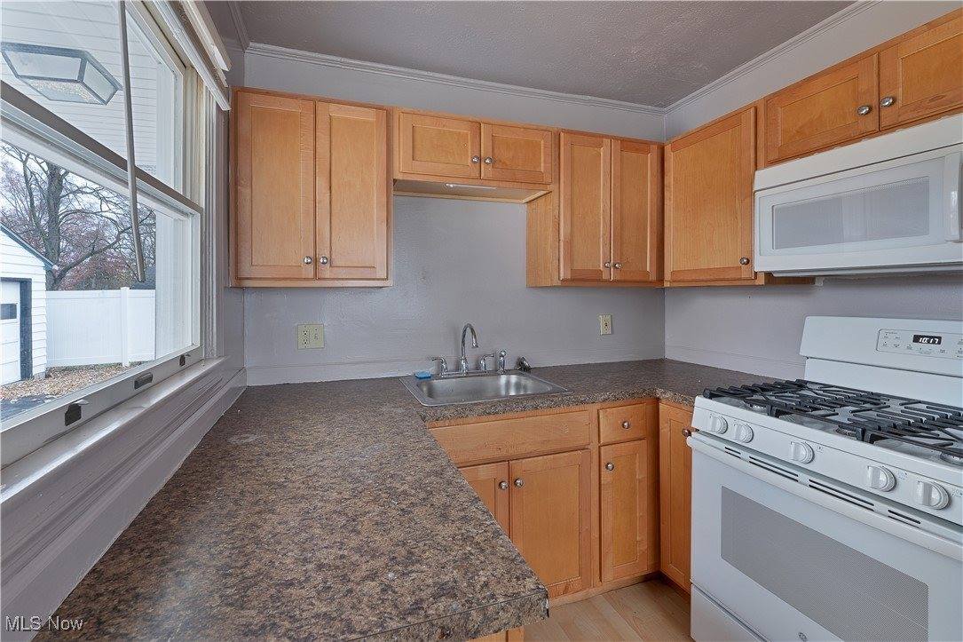 7402 Sierra Madre Trail, Boardman, OH 44512