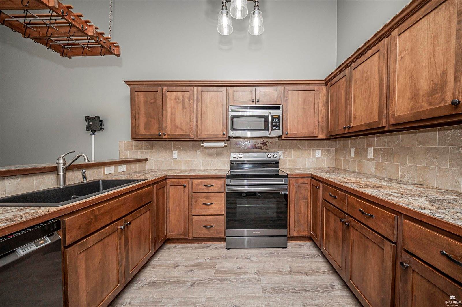 1930 Buckshot Drive, Junction City, KS 66441