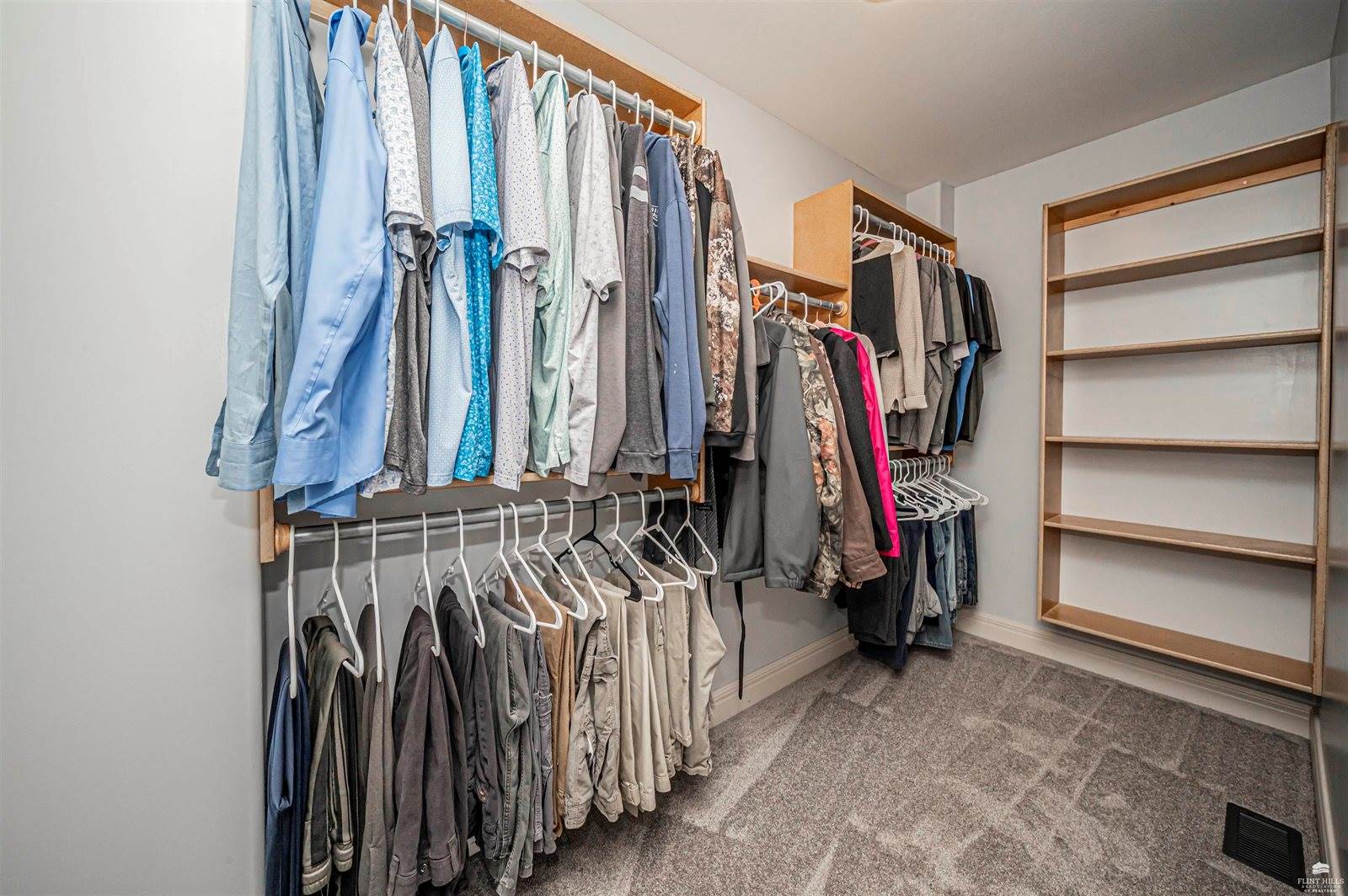 1930 Buckshot Drive, Junction City, KS 66441