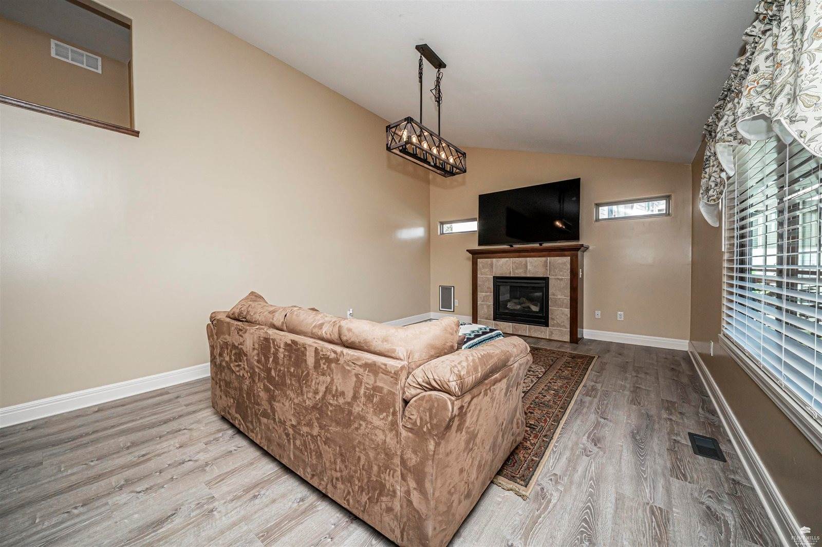 1930 Buckshot Drive, Junction City, KS 66441