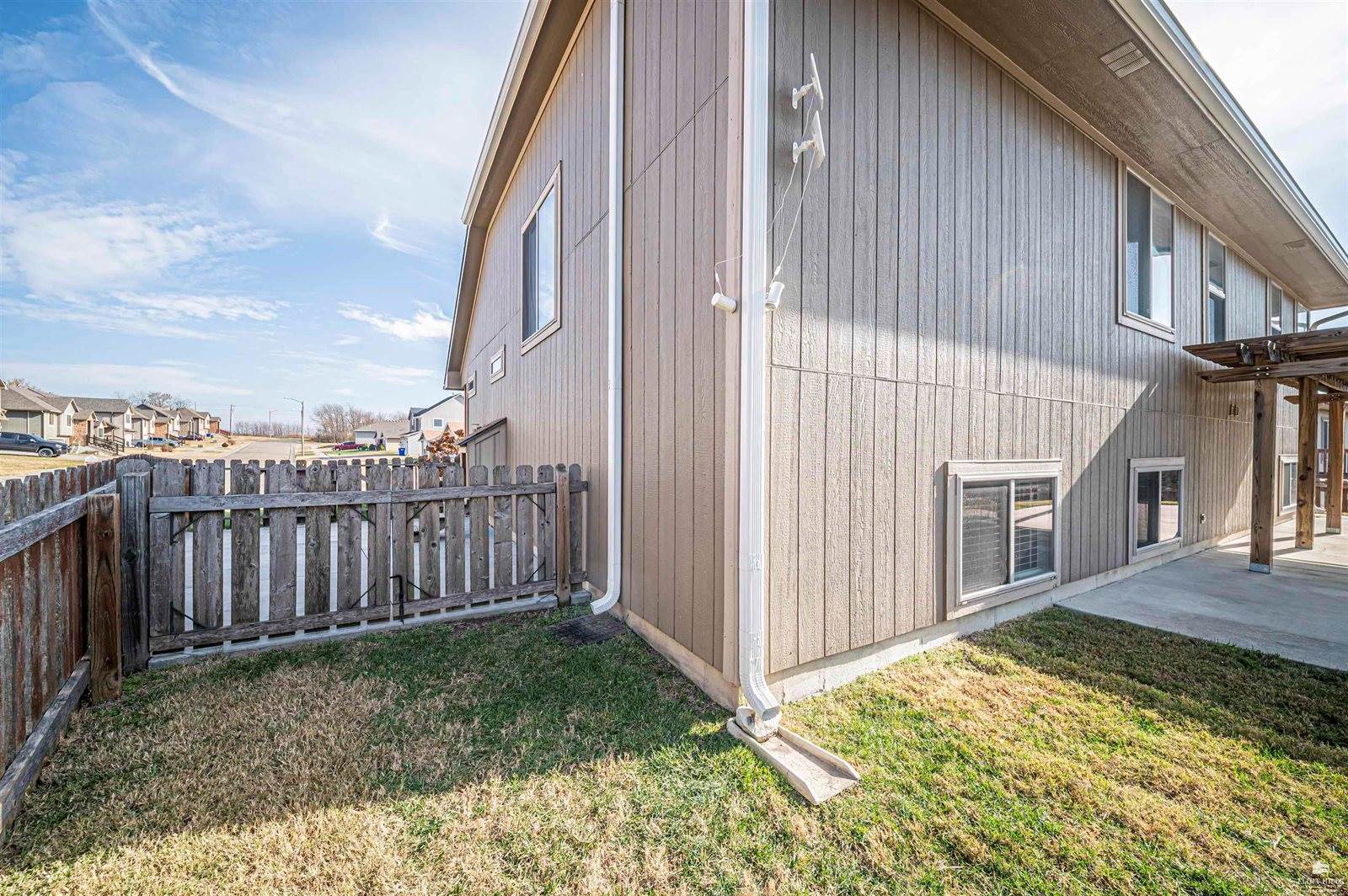1930 Buckshot Drive, Junction City, KS 66441