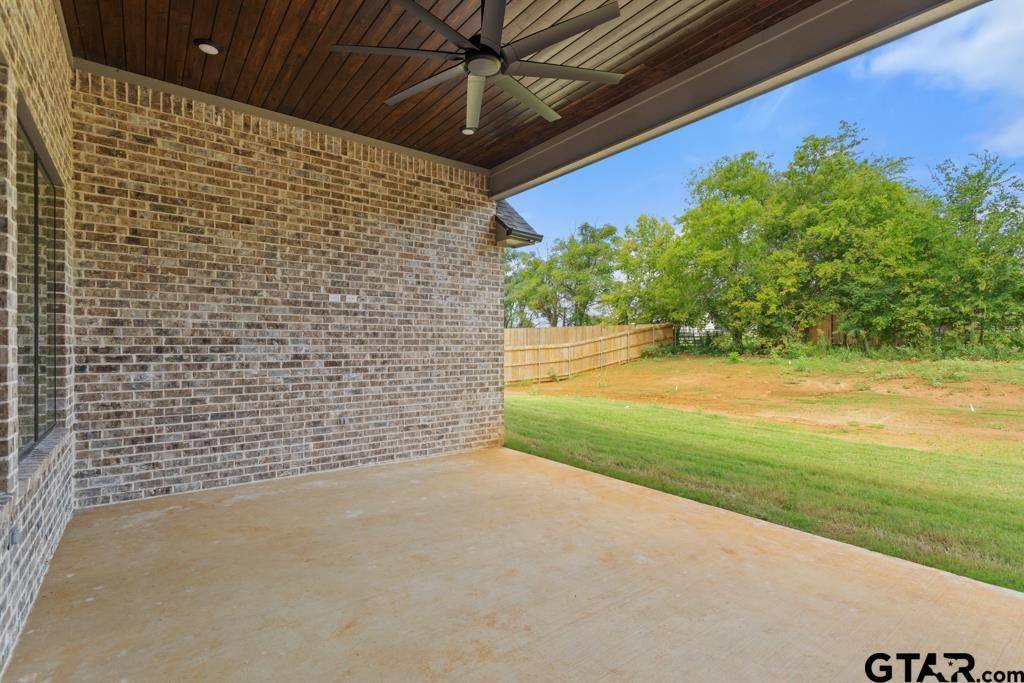 20271 Roebuck Drive, Bullard, TX 75757