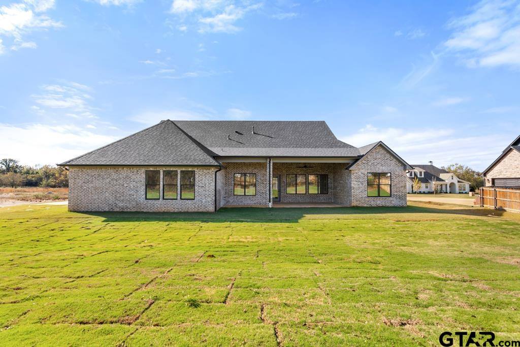 20271 Roebuck Drive, Bullard, TX 75757
