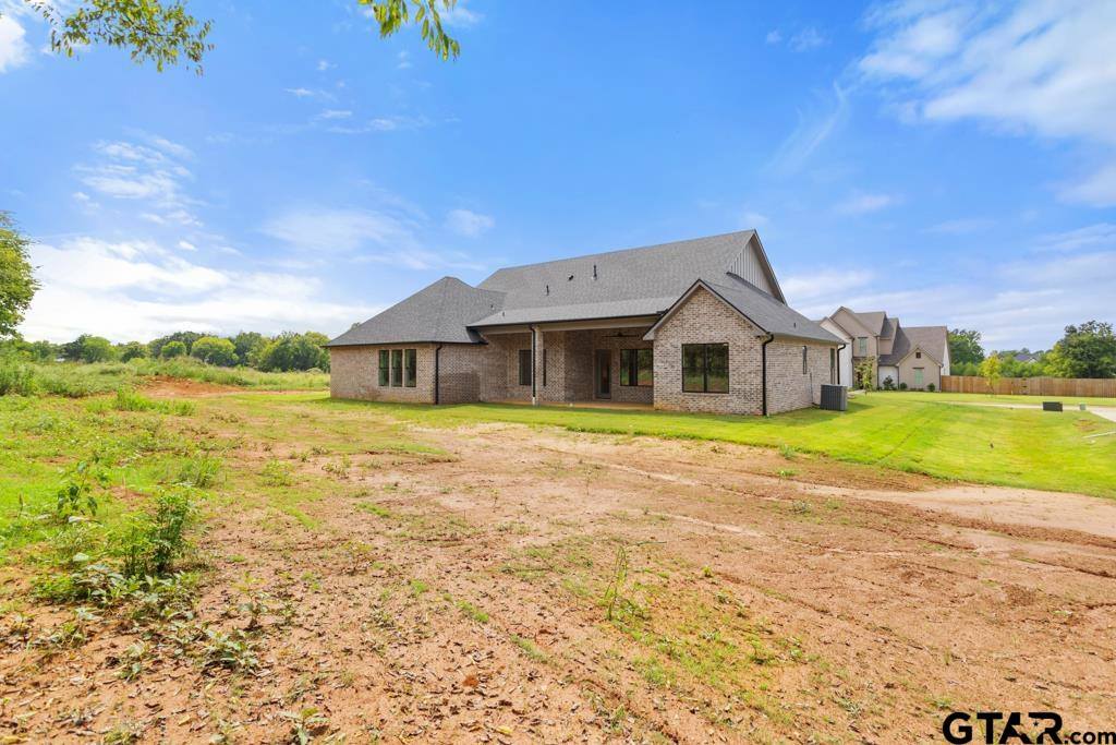 20271 Roebuck Drive, Bullard, TX 75757