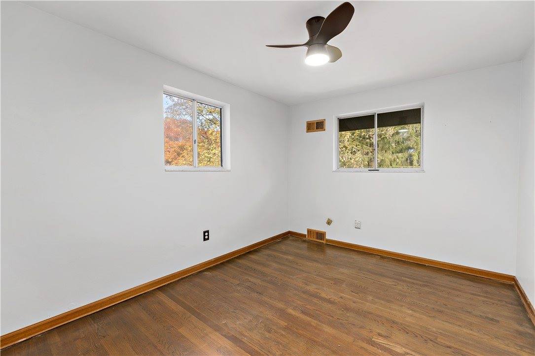 7716 Wick Dr, Ross Township, PA 15237