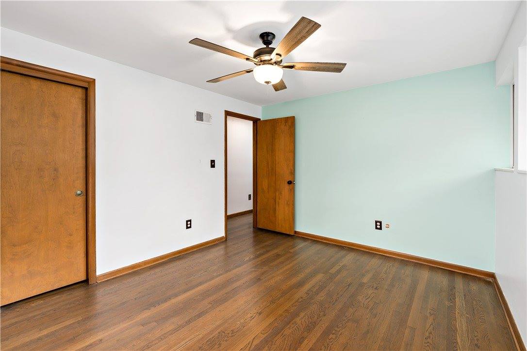 7716 Wick Dr, Ross Township, PA 15237