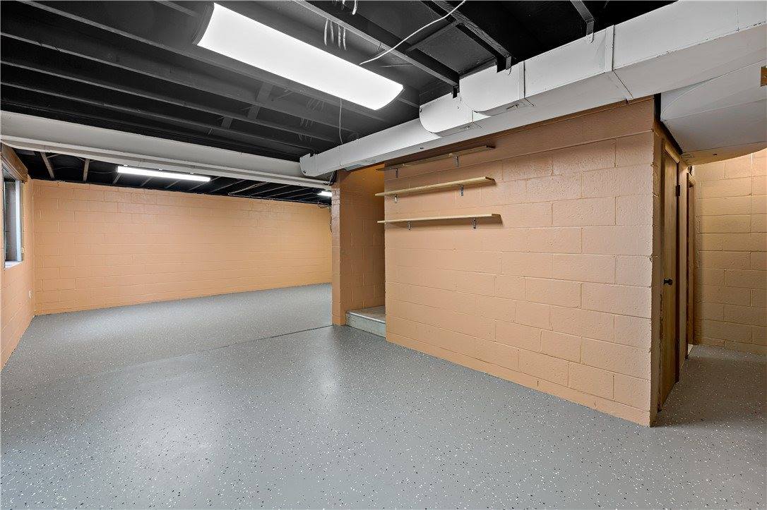 7716 Wick Dr, Ross Township, PA 15237