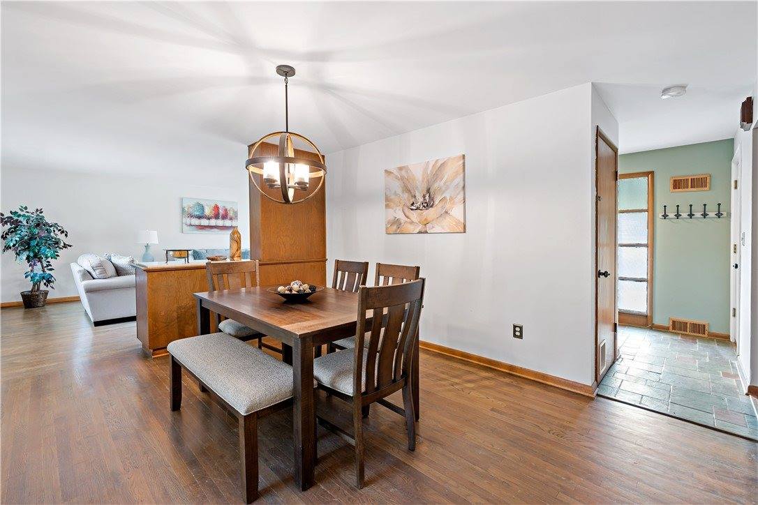 7716 Wick Dr, Ross Township, PA 15237