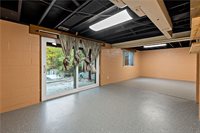 7716 Wick Dr, Ross Township, PA 15237