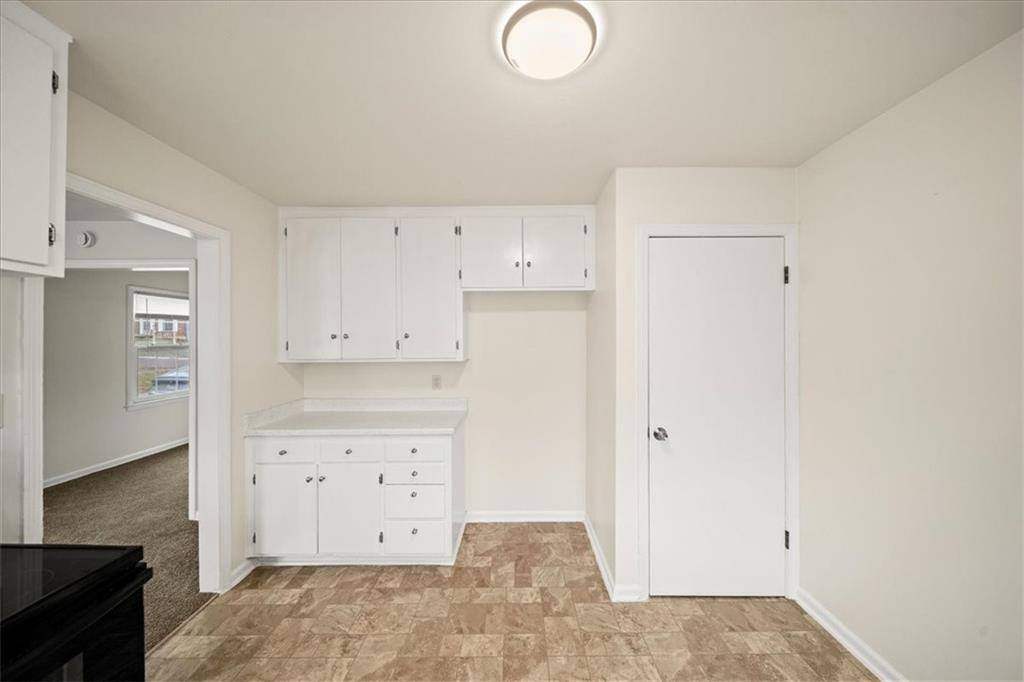 6625 Floyd Street, Overland Park, KS 66202