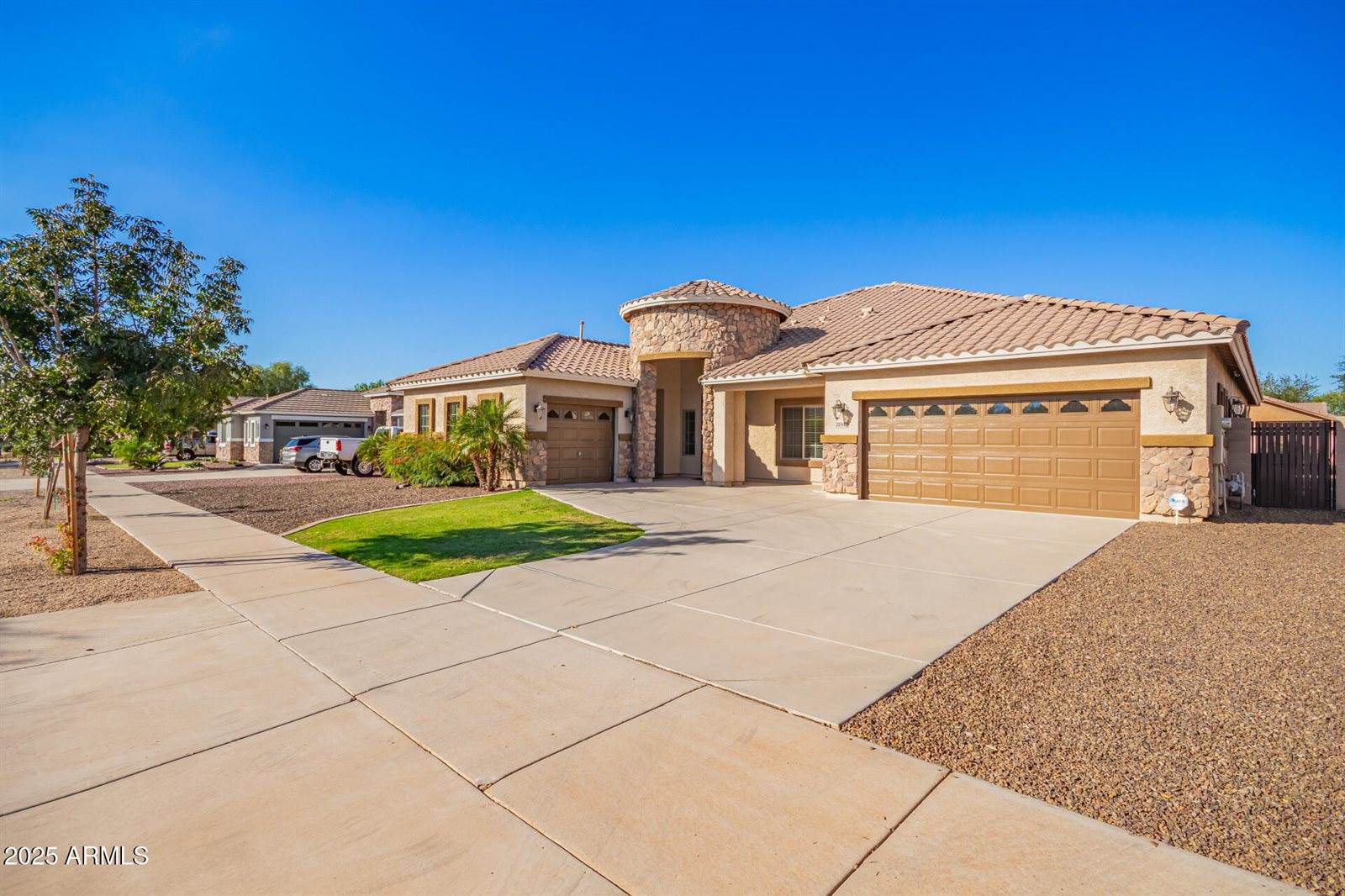 21942 East Rosa Road, Queen Creek, AZ 85142