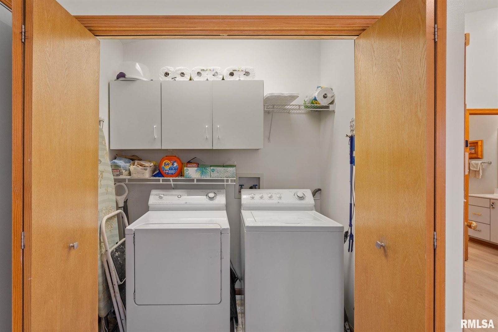 4000 Prairie Lane, Bettendorf, IA 52722