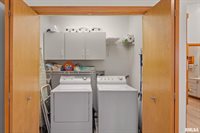 4000 Prairie Lane, Bettendorf, IA 52722