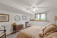 4000 Prairie Lane, Bettendorf, IA 52722