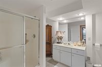 4000 Prairie Lane, Bettendorf, IA 52722