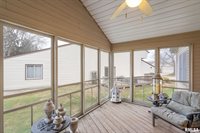 4000 Prairie Lane, Bettendorf, IA 52722