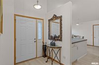 4000 Prairie Lane, Bettendorf, IA 52722