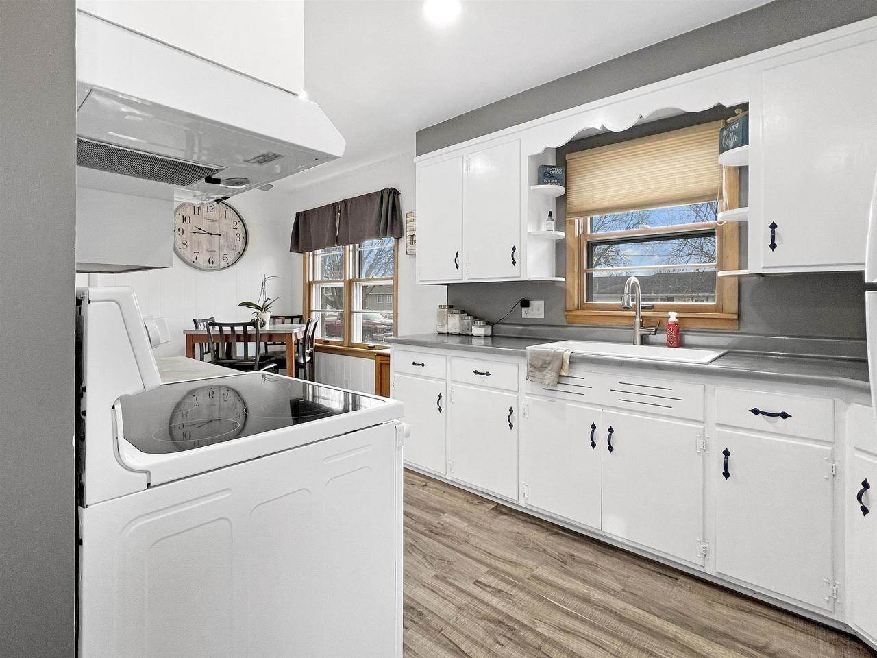 937 Seymour Street, Reedsburg, WI 53959