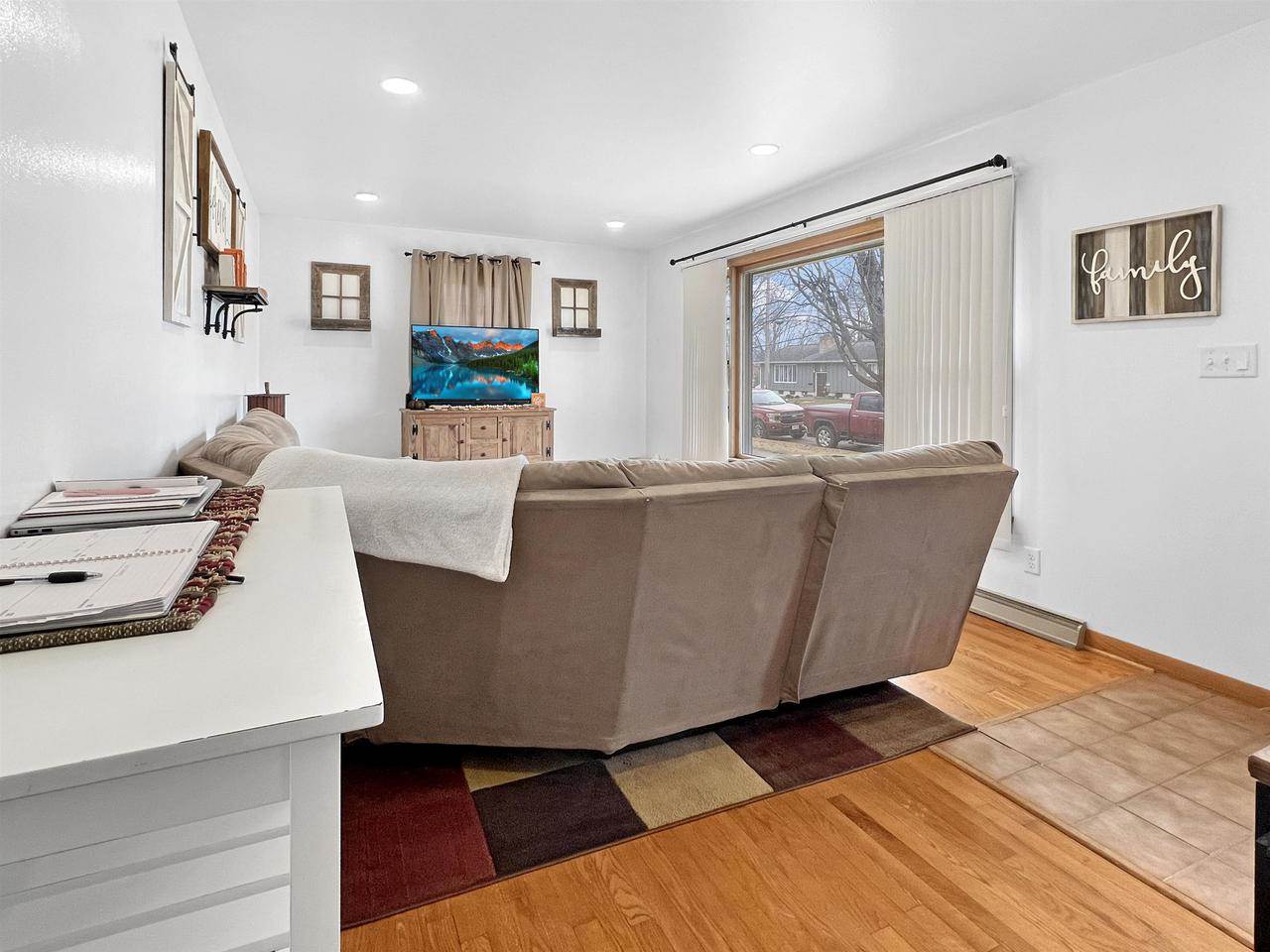 937 Seymour Street, Reedsburg, WI 53959