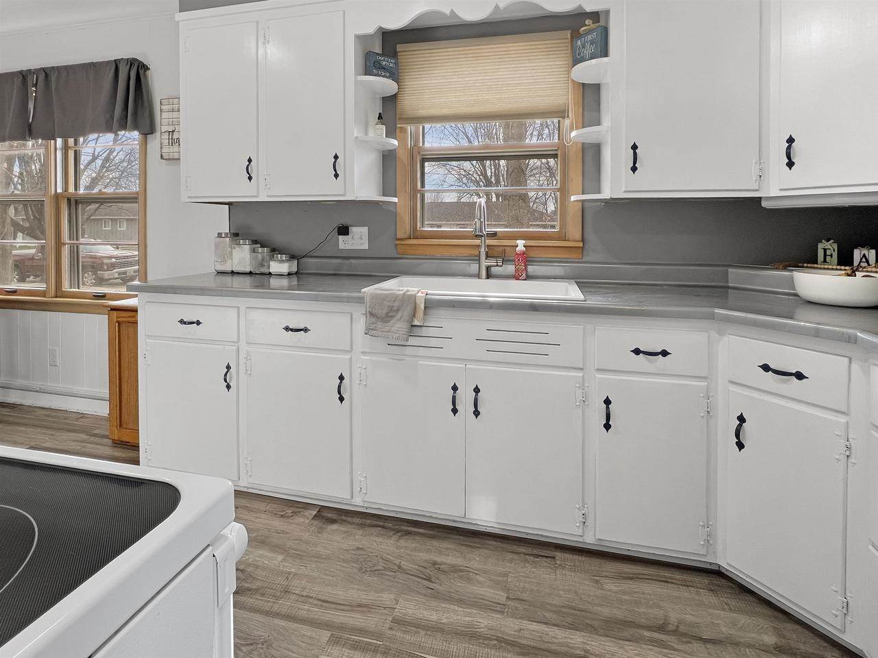 937 Seymour Street, Reedsburg, WI 53959