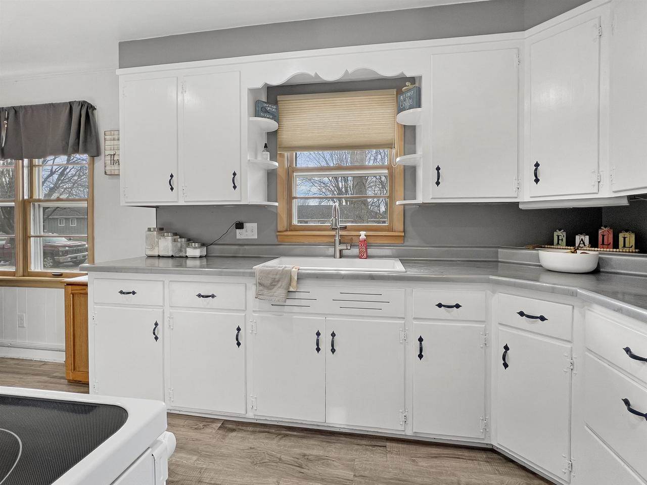 937 Seymour Street, Reedsburg, WI 53959