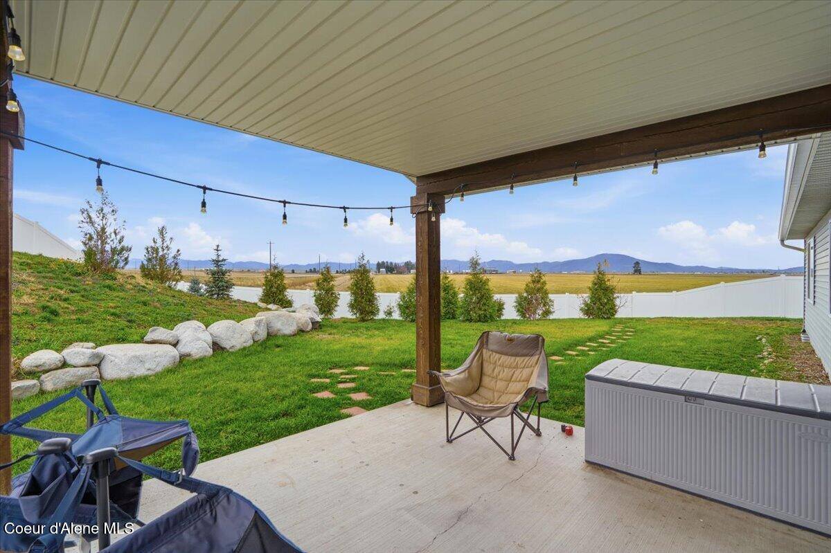 12726 North Cavanaugh Dr, Rathdrum, ID 83858