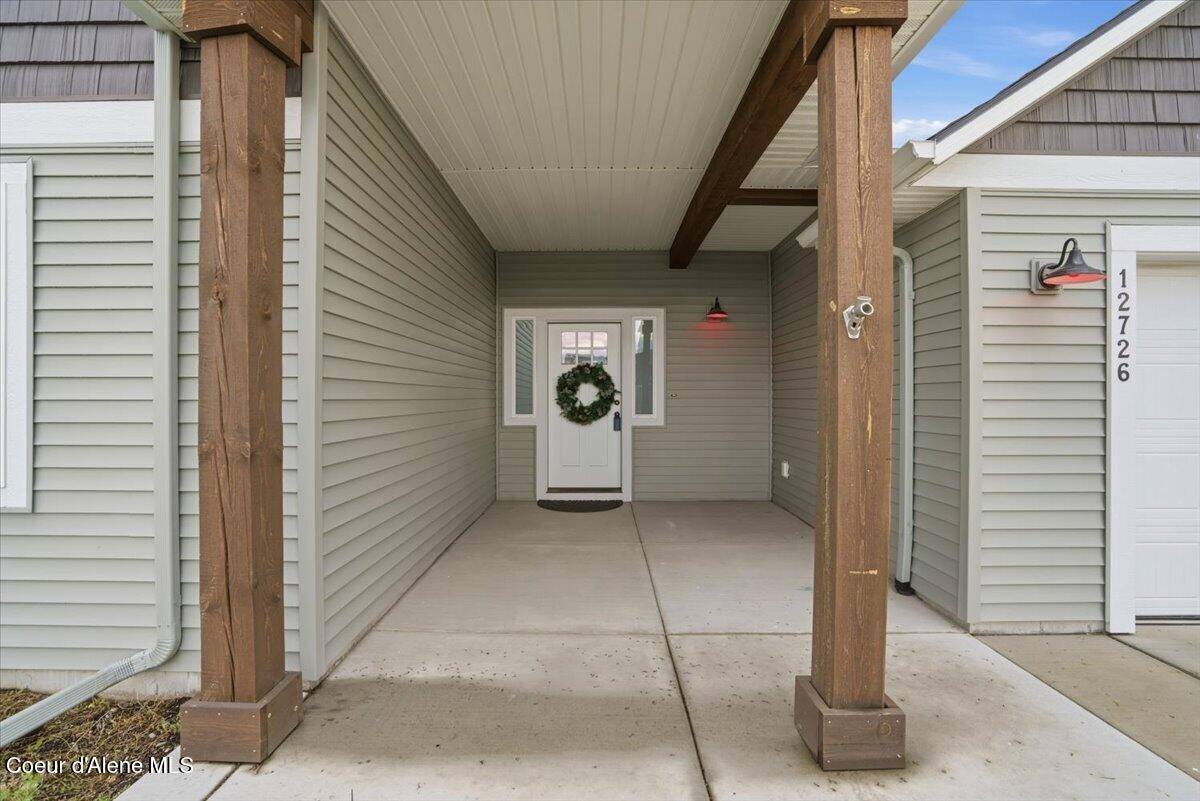 12726 North Cavanaugh Dr, Rathdrum, ID 83858