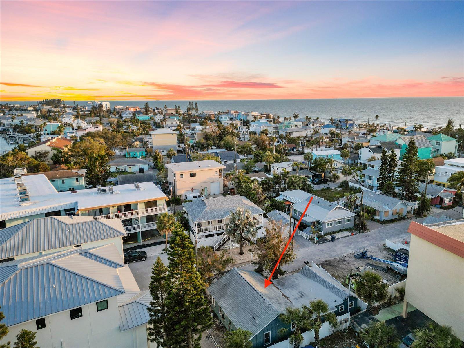 150 95TH Avenue, Treasure Island, FL 33706