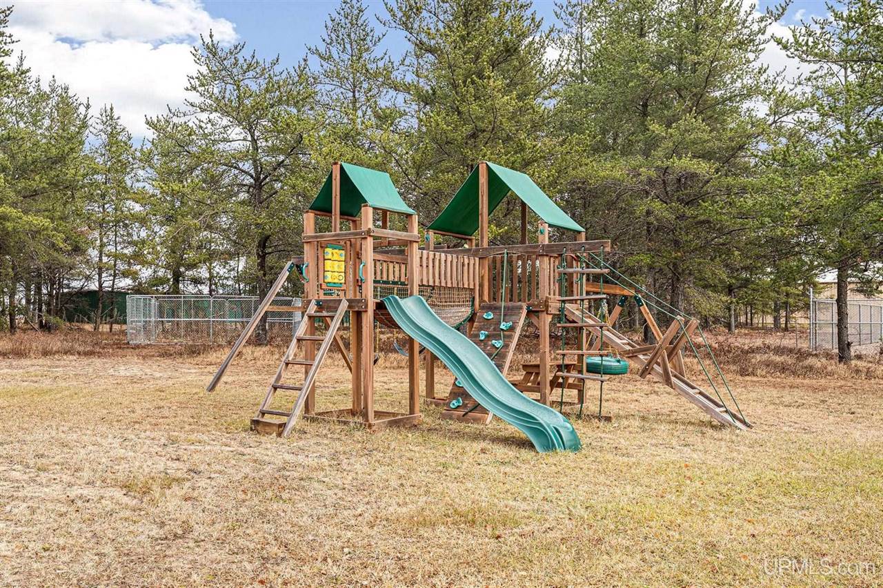 190 E M - 35 Highway, Gwinn, MI 49841