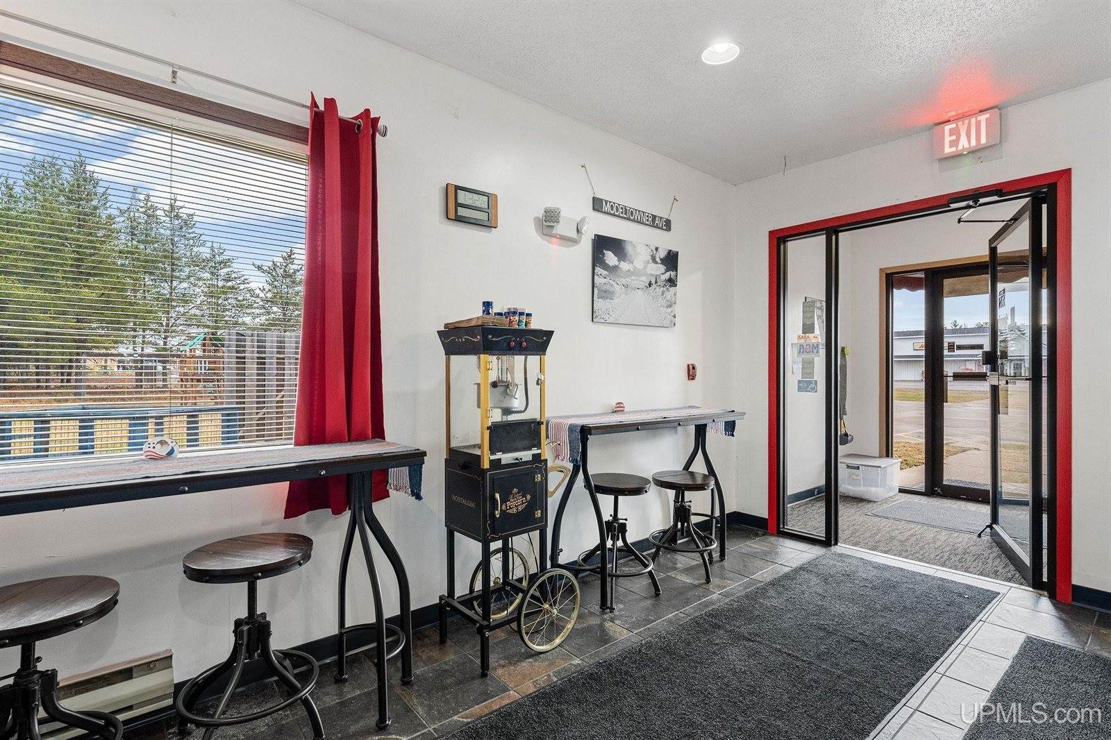 190 E M - 35 Highway, Gwinn, MI 49841