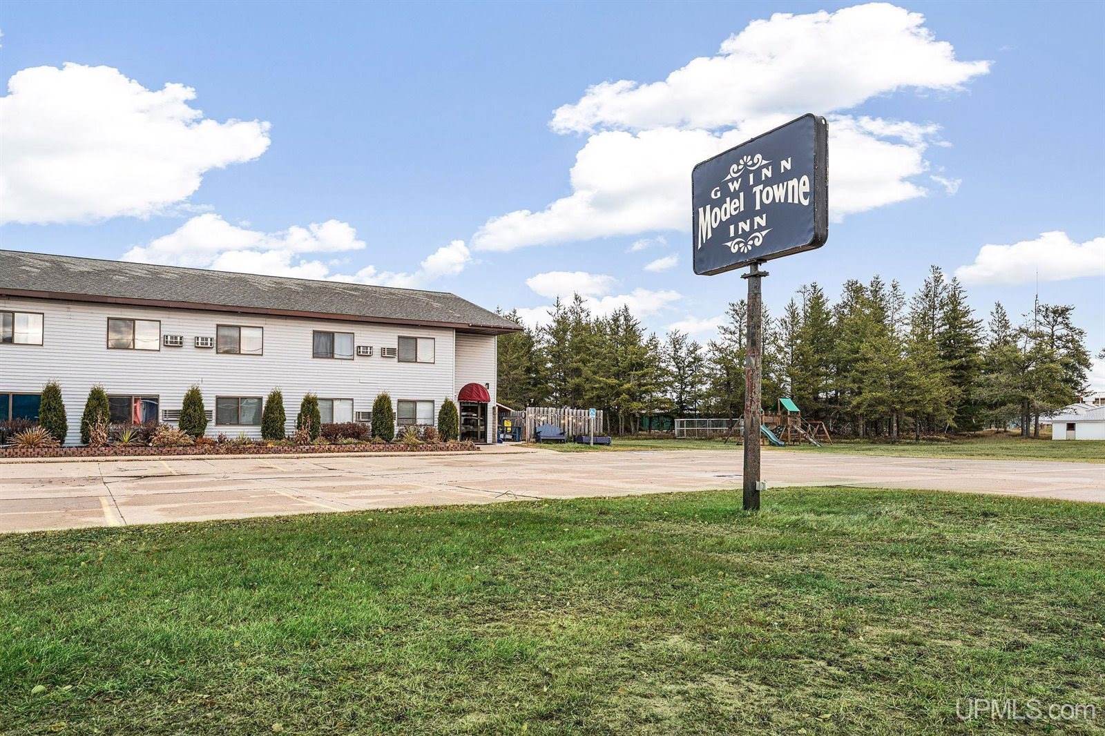 190 E M - 35 Highway, Gwinn, MI 49841