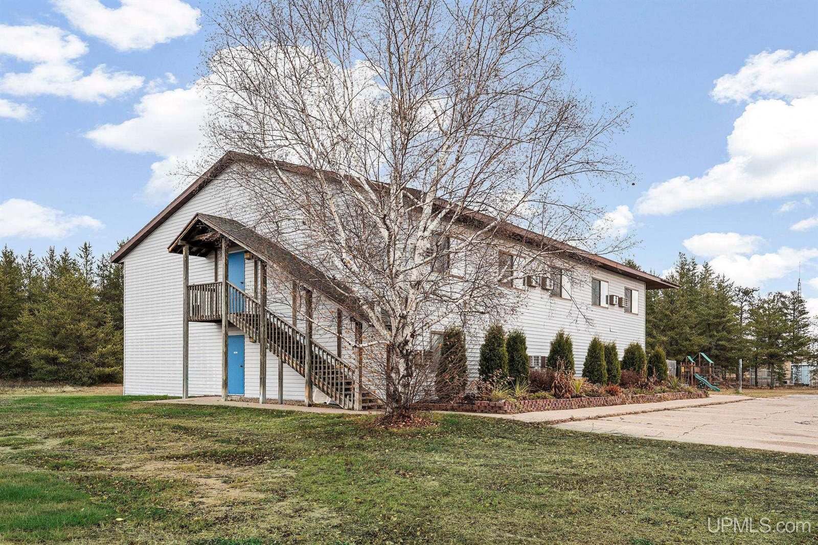 190 E M - 35 Highway, Gwinn, MI 49841