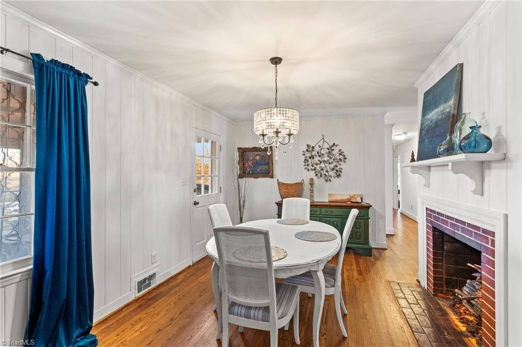 5811 Meadow Lane, Pfafftown, NC 27040