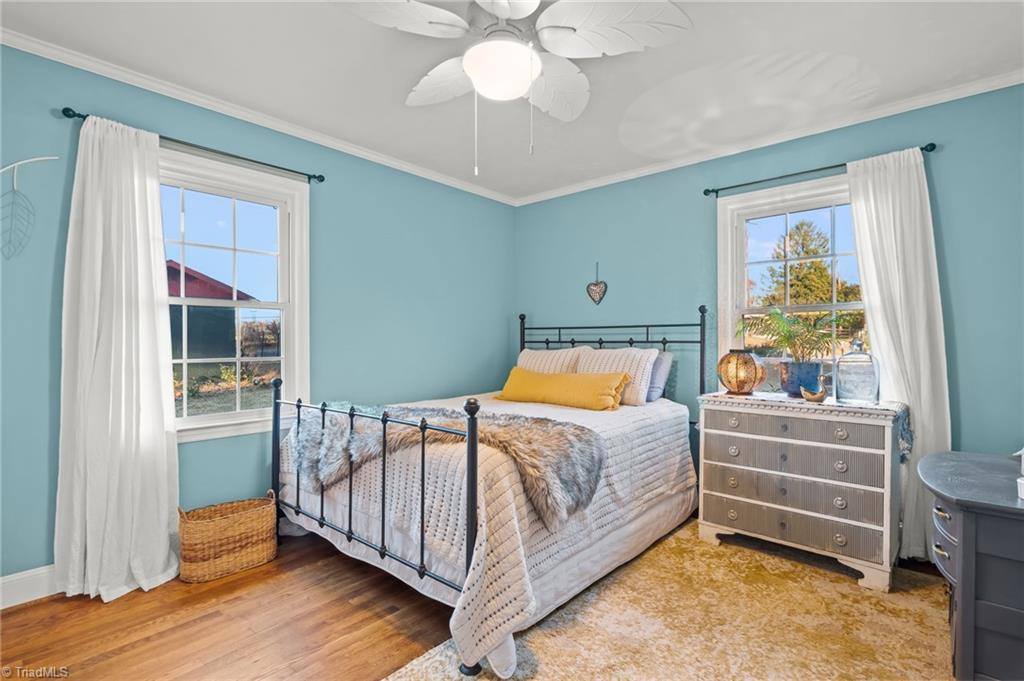 5811 Meadow Lane, Pfafftown, NC 27040