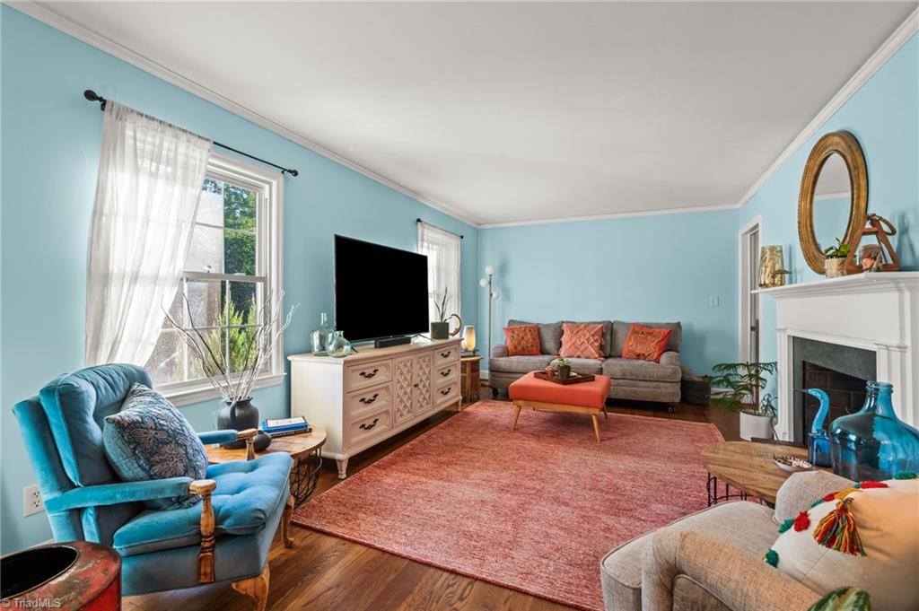 5811 Meadow Lane, Pfafftown, NC 27040