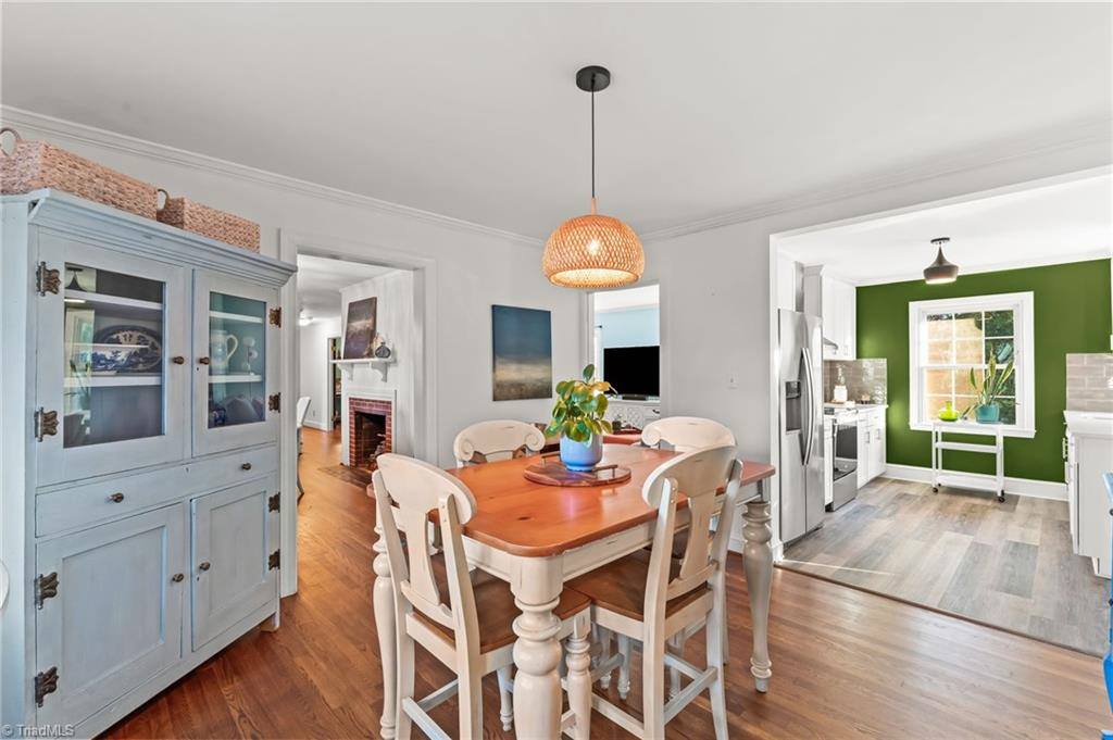 5811 Meadow Lane, Pfafftown, NC 27040