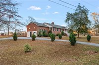 5811 Meadow Lane, Pfafftown, NC 27040