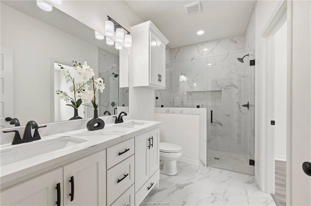 513 Hall Street, Bryan, TX 77803