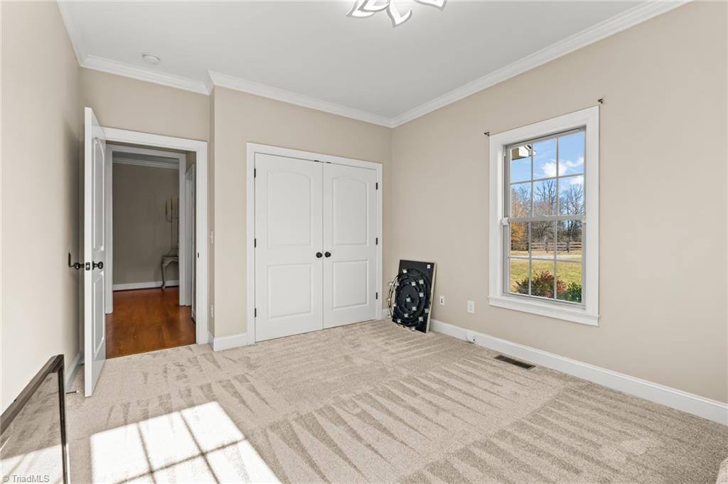 6318 Gray Farm Road, High Point, NC 27263