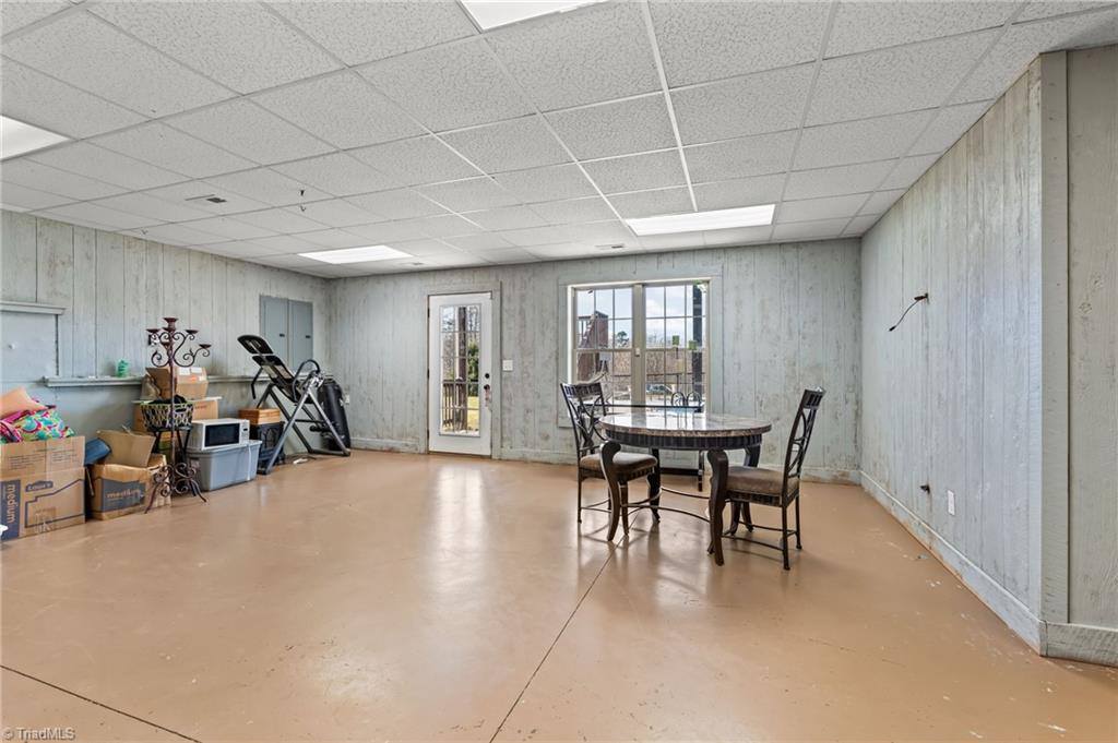 6318 Gray Farm Road, High Point, NC 27263