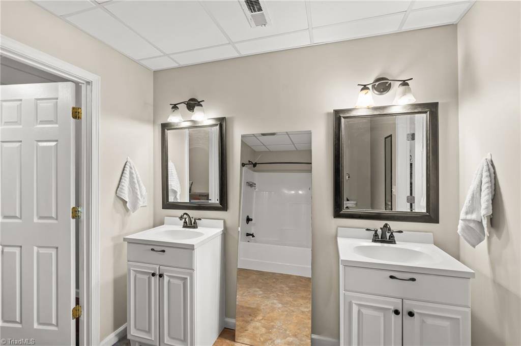 6318 Gray Farm Road, High Point, NC 27263