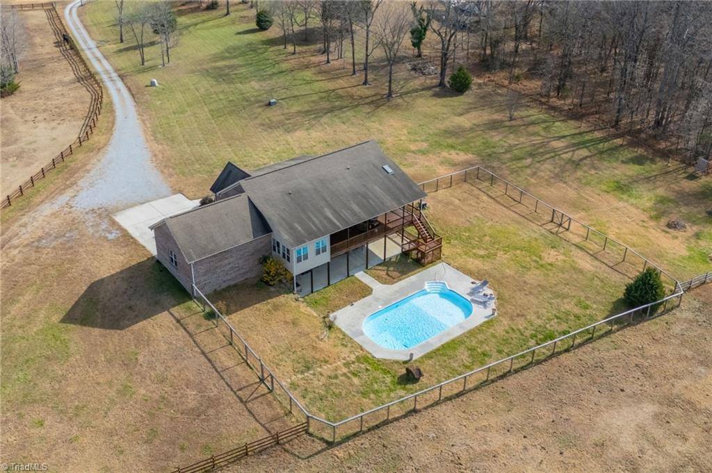 6318 Gray Farm Road, High Point, NC 27263