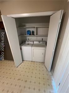 2303 West Creek Lane, College Station, TX 77845