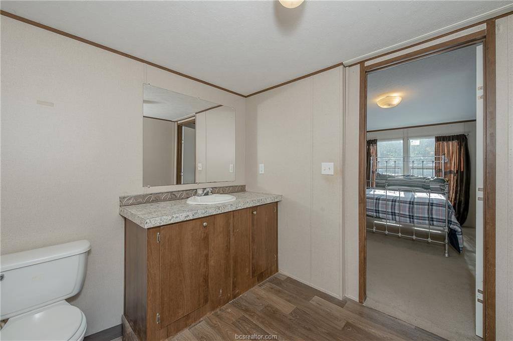 604 Sanders Lane, Franklin, TX 77856